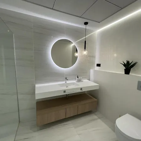 Apartment Luxury Sea View By United Renters