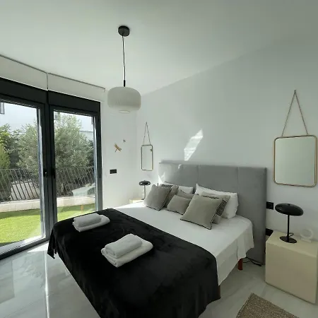 Luxury Sea View By United Renters *