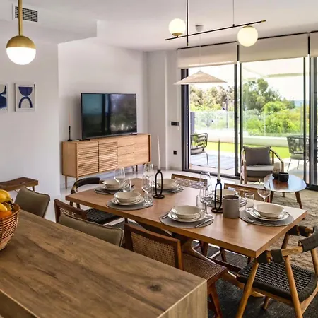Apartment Luxury Sea View By United Renters